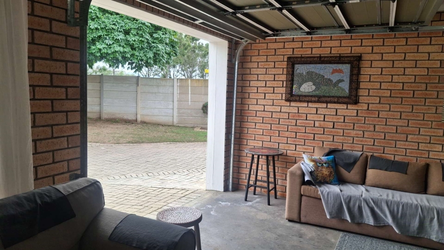 2 Bedroom Property for Sale in Hartenbos Central Western Cape